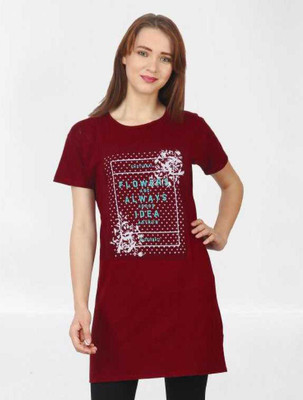 ILLUSTRIOUS Printed Women Round Neck Maroon T-Shirt