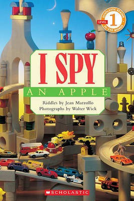 I Spy an Apple(English, Paperback, Marzollo Jean)