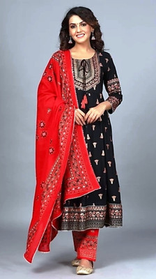 fastal look Women Kurta Pant Dupatta Set