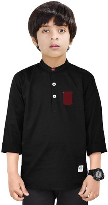 MADE IN THE SHADE Boys Solid Straight Kurta(Black)