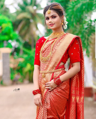 Marziyaa Printed Banarasi Jacquard Saree(Red)