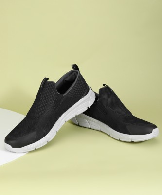 Skechers EQUALIZER 4.0 - BAYLOCK Walking Shoes For Men(Multicolor)