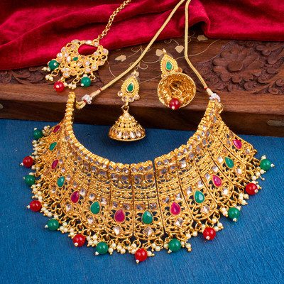 Shostopper by Sukkhi Zinc Gold-plated Multicolor Jewellery Set(Pack of 1)