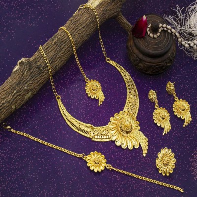 RAMDEV ART FASHION JEWELLERY Alloy Gold-plated Gold Jewellery Set(Pack of 1)