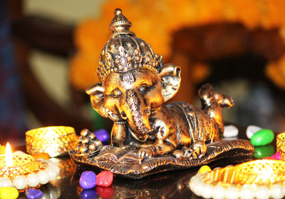 Miss Peach Handcrafted Lord Ganesha Idols for home decor| Decorative Showpiece  -  15 cm(Polyresin, Gold)