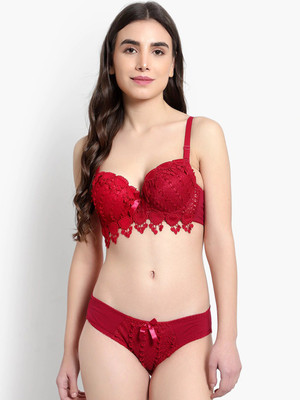 Nakshu Lingerie Set