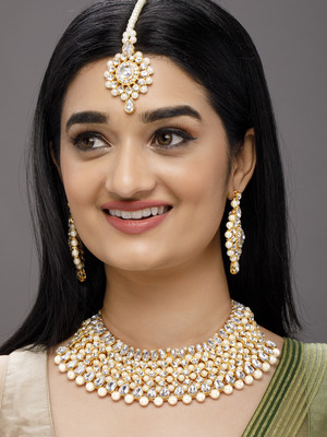 RUBANS Alloy Gold-plated Gold, White Jewellery Set(Pack of 1)