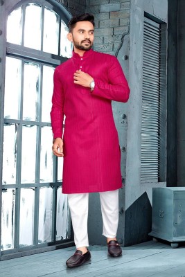 SHREE YAMUNA CREATION Men Self Design Straight Kurta(Pink)