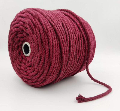 Bobbiny Maroon Thread(10 m Pack of1)