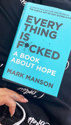 Everything Is FCked By Mark Manson(Paperback, Mark Manson)