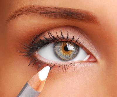 YAWI white pencil eyeliner & kajal plus lip liner multi used pencil(White, 21.6 g)
