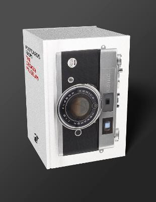 The Design Museum in a Box(English, Paperback, Sudjic Deyan)