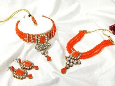 CATALYST Alloy Gold-plated Orange Jewellery Set(Pack of 1)