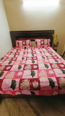 MARVEL COLLECTION 108 TC Polycotton King Floral Flat Bedsheet(Pack of 1, Pink)
