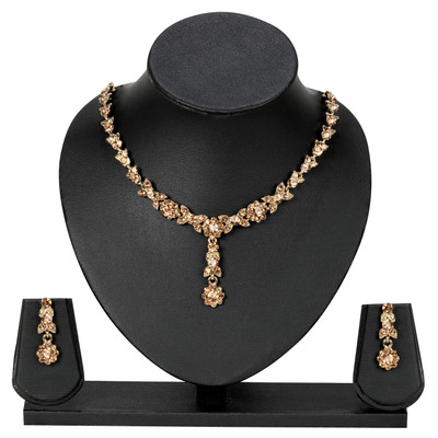 maayeri JEWELS Alloy Gold-plated Silver Jewellery Set(Pack of 1)