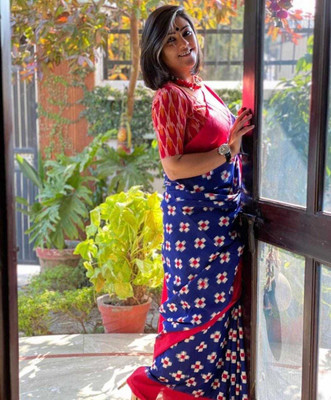 hastshilpi Printed, Color Block, Blocked Printed, Floral Print, Dyed Daily Wear Pure Cotton Saree(Blue)
