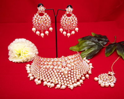 VATSALYA creation Alloy Gold-plated White Jewellery Set(Pack of 1)