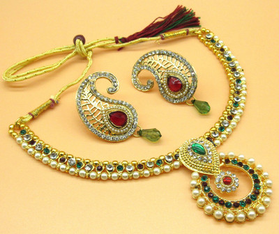 SHREE MAULI CREATION Metal, Alloy Gold-plated Green, Maroon Jewellery Set(Pack of 1)