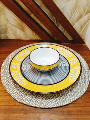 Caffeine Ceramic Handmade Yellow And Grey Leaf Combo Dinner Set (Set Of 2) Dinner Set (Black, Microwave Safe) For Rs. 623 @ 55 %