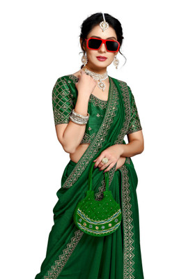 Laddu creation Temple Border, Embroidered Bollywood Silk Blend Saree(Green)