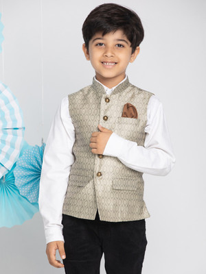VASTRAMAY Sleeveless Woven Design Boys Jacket