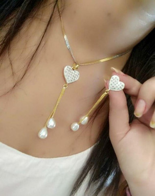 sunhari jewels Alloy Gold-plated Gold Jewellery Set(Pack of 1)