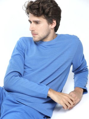 HIGHLANDER Solid Men Round Neck Blue T-Shirt