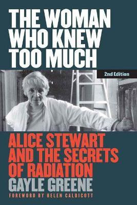 The Woman Who Knew Too Much, Revised Ed.(English, Paperback, Greene Gayle)