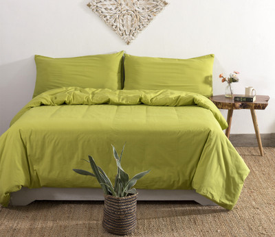 Ravaiyaa - Attitude Is Everything 250 TC Cotton Single Solid Flat Bedsheet(Pack of 1, Green)