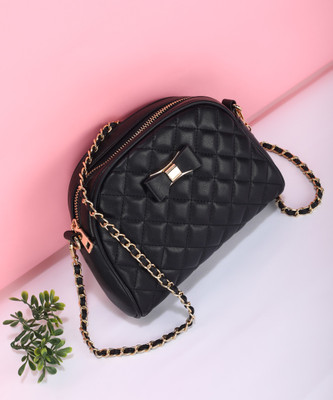 Dressberry Black Sling Bag 11154274