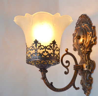 Prop It Up Picture Light Wall Lamp Without Bulb
