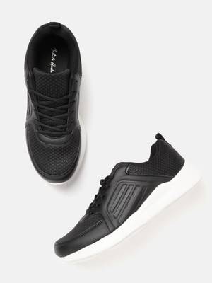 Mast and shop harbour black sneakers
