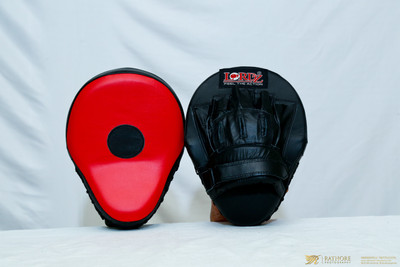 Lordz New Curved Leather Construction Focus Pad(Red, Black)