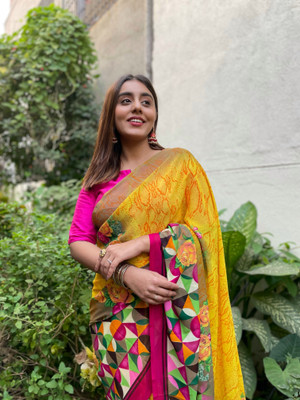 Anand Sarees Geometric Print, Floral Print Bollywood Georgette Saree(Yellow)