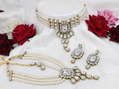 JewelShadi Alloy Gold-plated White Jewellery Set(Pack of 1)