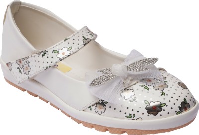 LNG Lifestyle Girls Velcro Ballerinas(White, 8 - 8.5 Years)