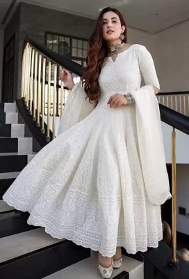 Duaa Fashion Women Chikan Embroidery Anarkali Kurta(White)