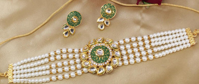 taransha Alloy Gold-plated Green Jewellery Set(Pack of 1)