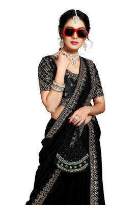 Laddu creation Temple Border, Embroidered Bollywood Silk Blend Saree(Black)