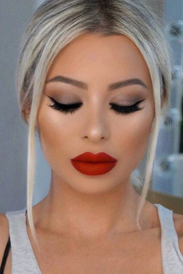 MYEONG ultra bold matte look lip lock smudge proof lipstick(Rough Red, 3.8 g)