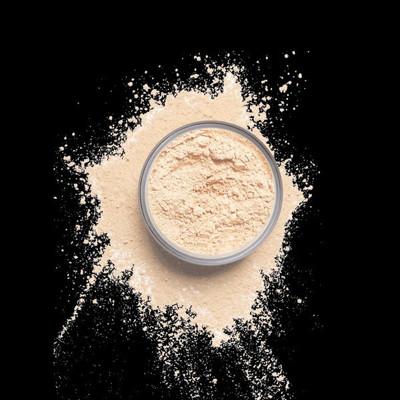 Herrlich New powder with a touch of sheer coverage to set makeup for lasting Compact(LIGHT IVORY, 15 g)