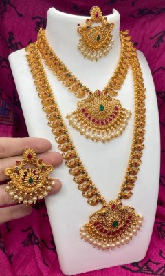 DIKSHA COLLECTION Alloy Gold-plated Gold Jewellery Set(Pack of 1)