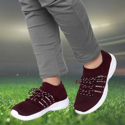 action Fusion Comfort Lightweight Star13 Walking Shoes For Men(Maroon , 8)