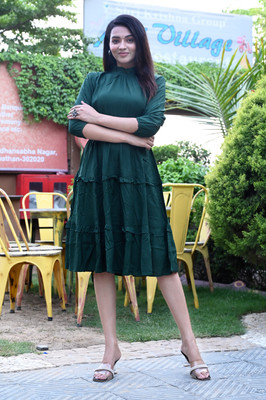 RAJMANDIR FASHIONS Women Fit and Flare Dark Green Below Knee Dress