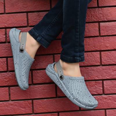 Breathable clogs discount