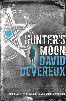 Hunter's Moon(English, Paperback, Devereux David)