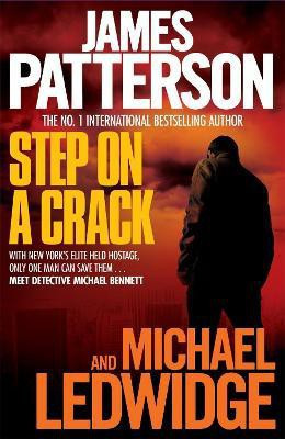 Step on a Crack(English, Paperback, Patterson James)