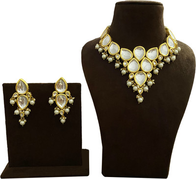 NUHA TRADERS Metal, Glass, Alloy Gold-plated White Jewellery Set(Pack of 1)