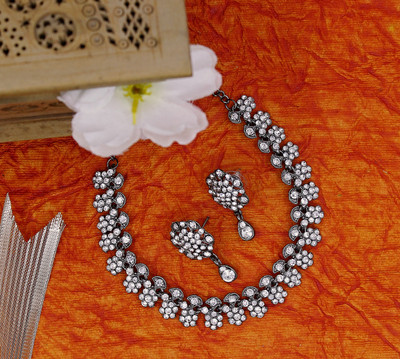 SAIYONI Alloy Silver Jewellery Set(Pack of 1)