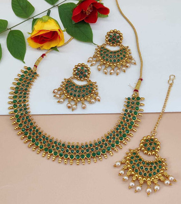 FASHOW Copper Gold-plated Green, Gold Jewellery Set(Pack of 1)